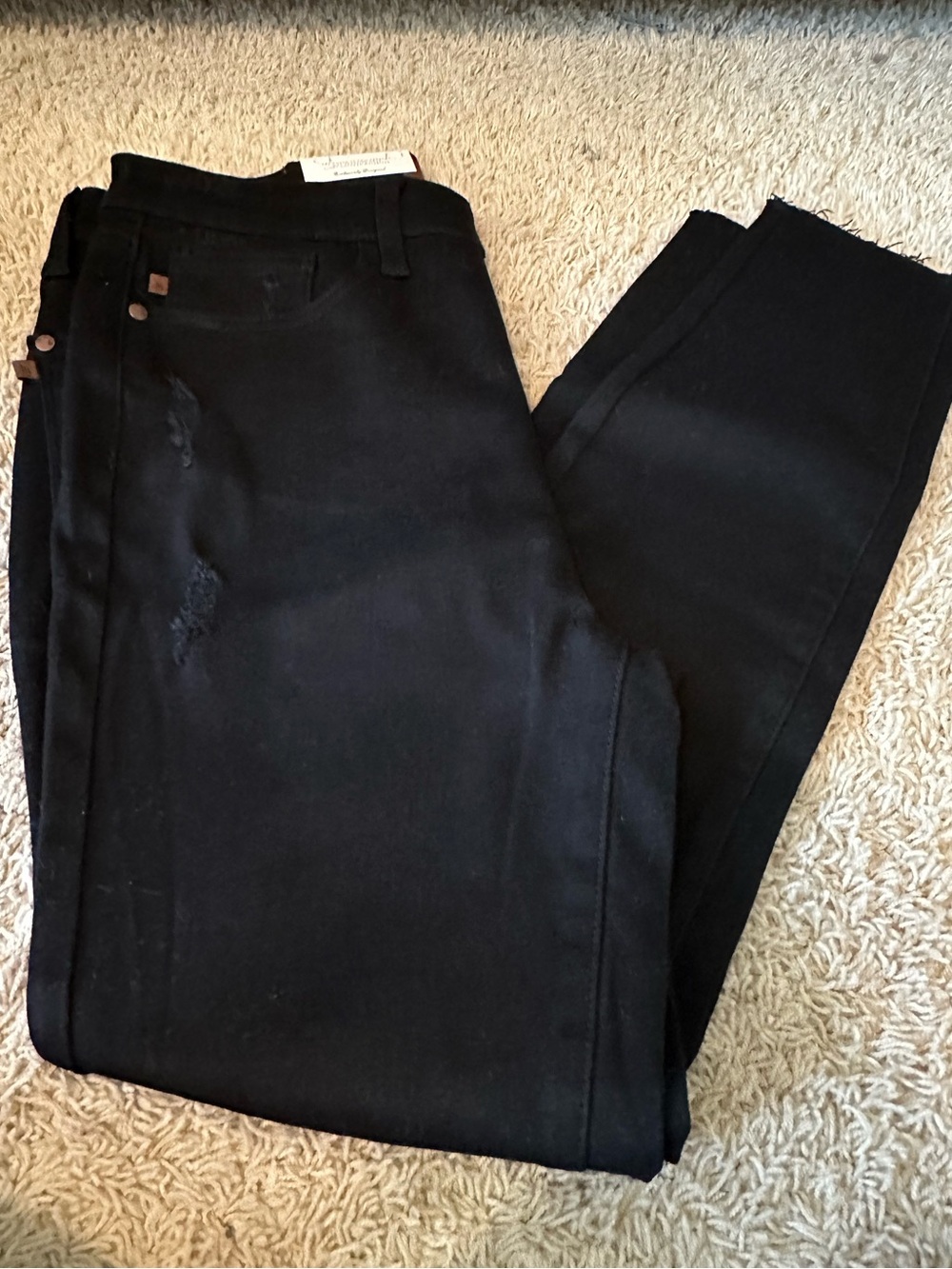 NWT JUDY BLUE BLACK HIGH WSIST MINIMAL DISTRESSING